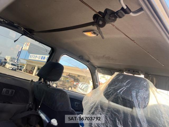 Toyota HILUX SURF 1998-03 8246987-16