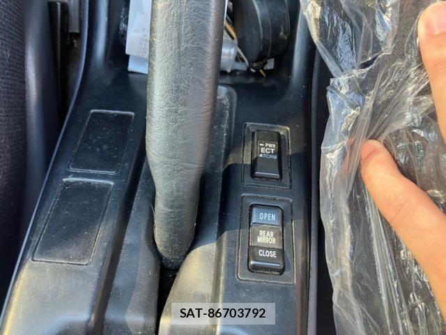 Toyota HILUX SURF 1998-03 8246987-21