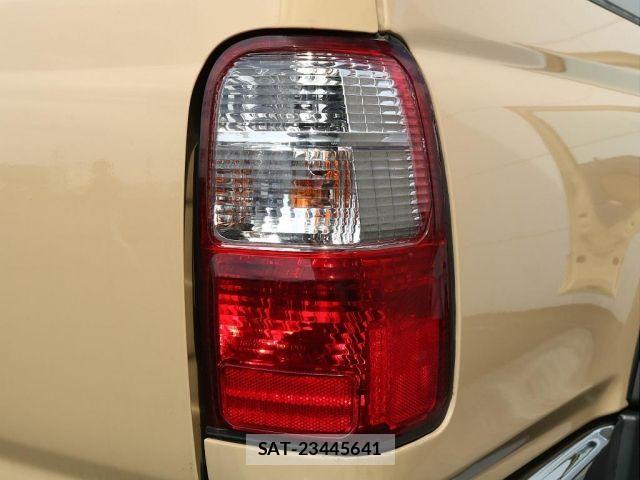Toyota HILUX SURF 1999-01 8317719-8