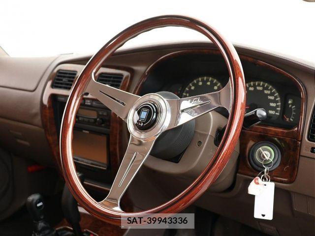 Toyota HILUX SURF 2002-01 8369472-17