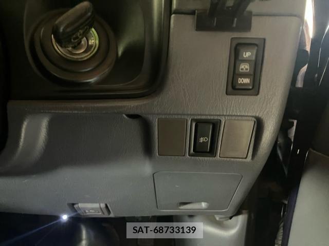 Toyota HILUX SURF 1996-02 8369474-18