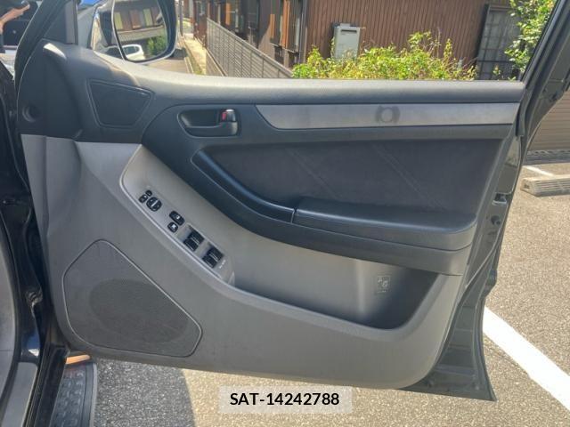 Toyota HILUX SURF 2005-06 8415545-13