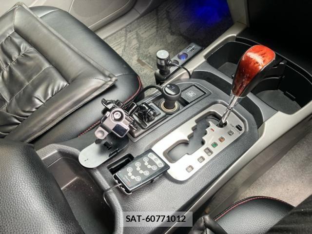 Toyota HILUX SURF 2006-02 8415543-25