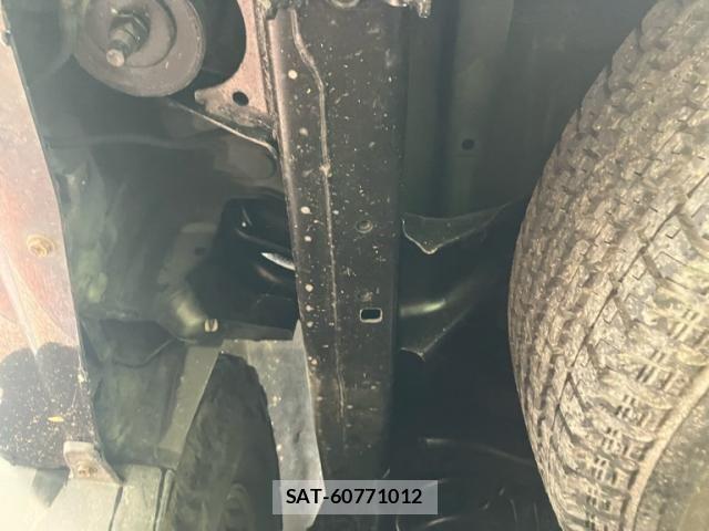 Toyota HILUX SURF 2006-02 8415543-8