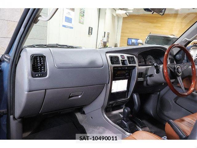 Toyota HILUX SURF 2002-01 8415534-2
