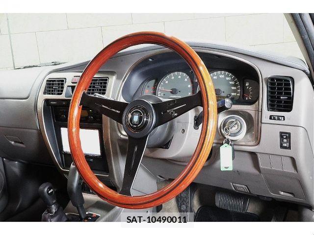 Toyota HILUX SURF 2002-01 8415534-4