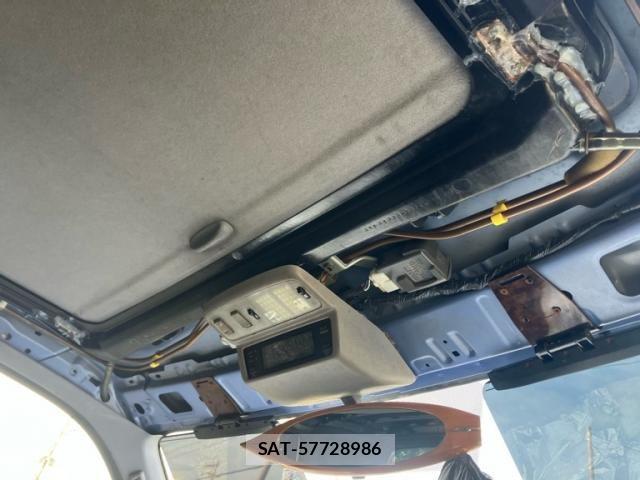 Toyota HILUX SURF 1997-05 8458655-11