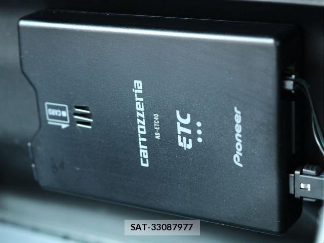 Toyota HILUX SURF 2000-01 8832160-18