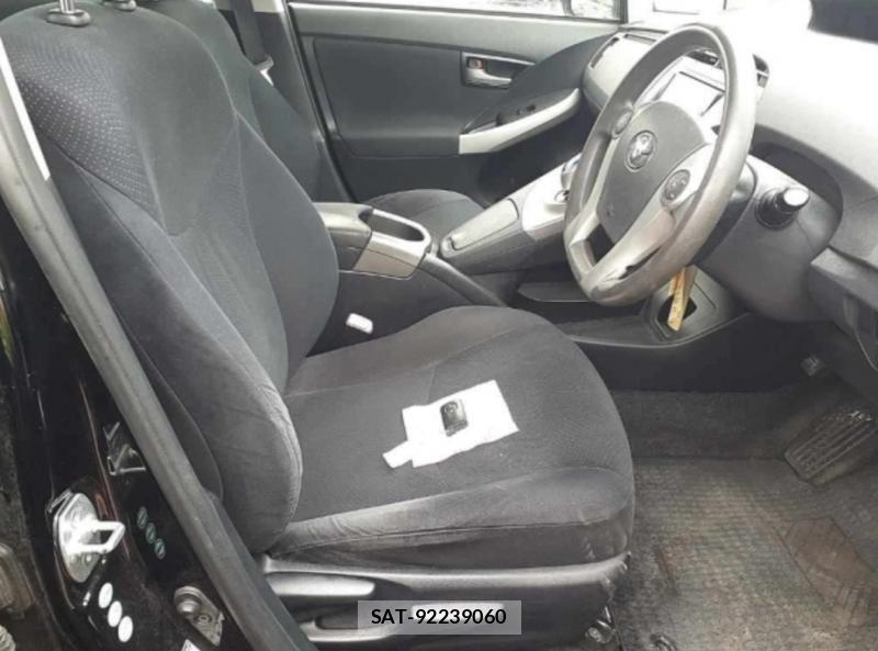 Toyota PRIUS 2013 948801-6