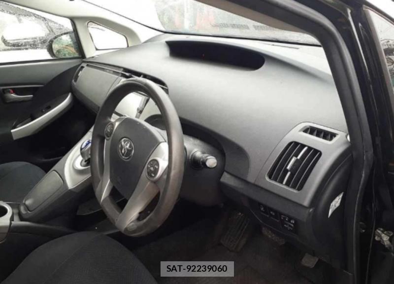 Toyota PRIUS 2013 948801-7
