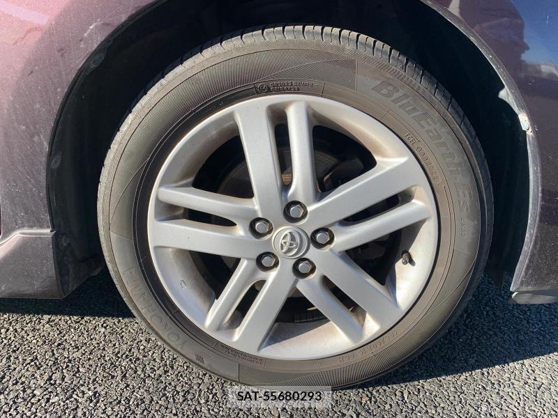 Toyota RACTIS 2014-01 523881-18