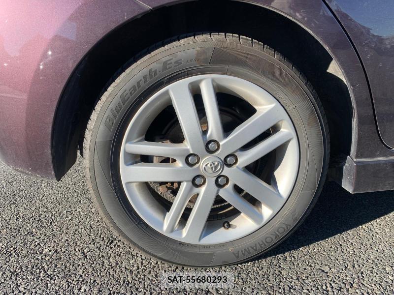 Toyota RACTIS 2014-01 523881-19