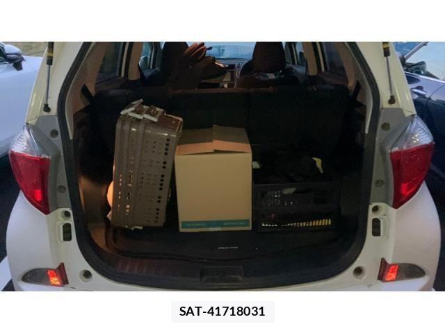 Toyota RACTIS 2011-06 7226304-19