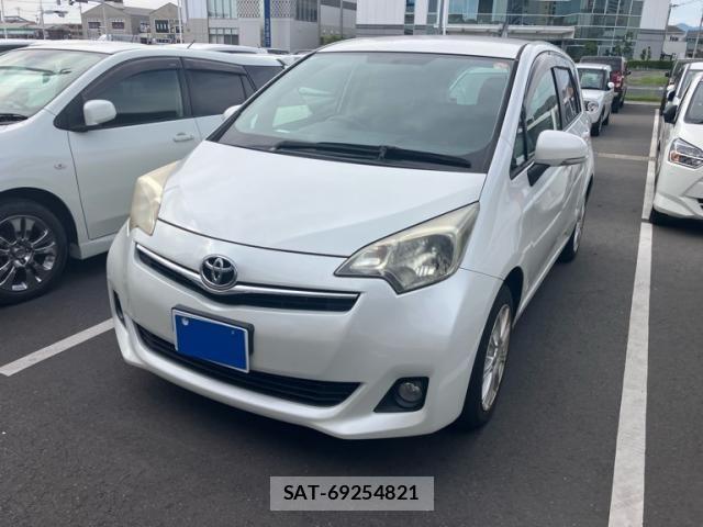 Toyota RACTIS 2012-03 7226302-2