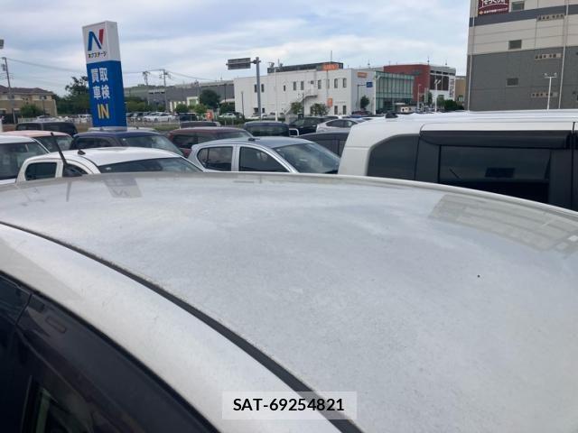 Toyota RACTIS 2012-03 7226302-3
