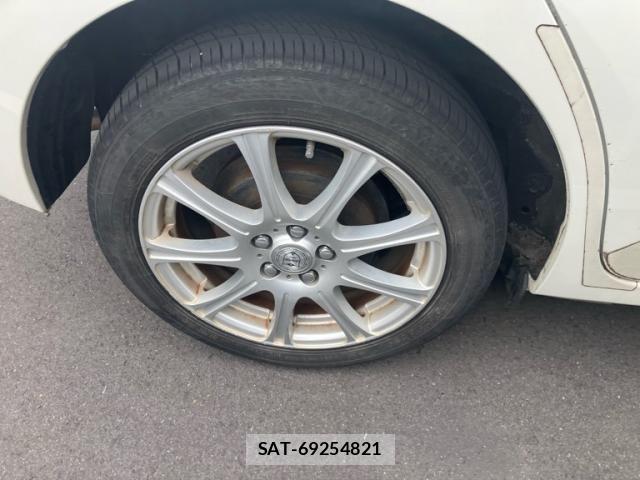 Toyota RACTIS 2012-03 7226302-5