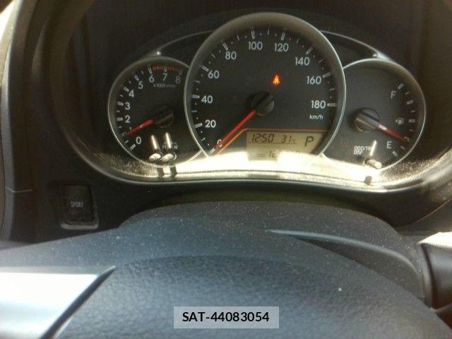 Toyota RACTIS 2013-06 7226303-3