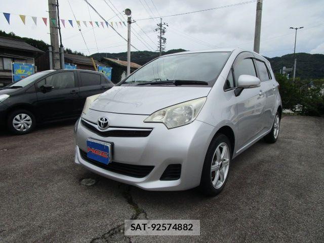Toyota RACTIS 2012-03 7620898-0