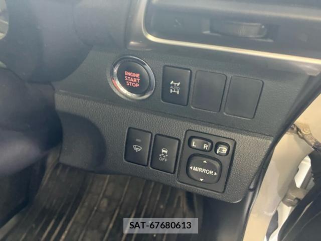 Toyota RACTIS 2014-02 7730007-6