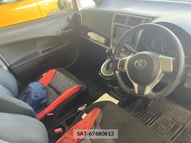 Toyota RACTIS 2014-02 7730007-8