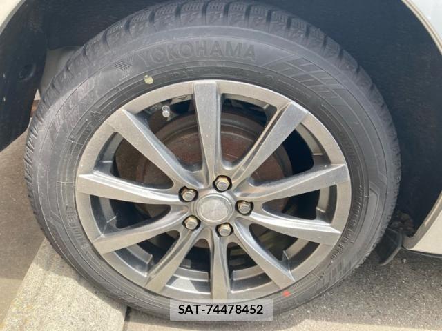 Toyota RACTIS 2011-05 7789967-11