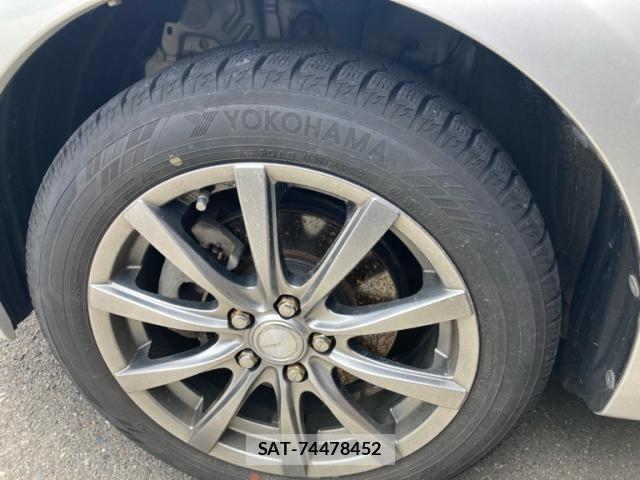 Toyota RACTIS 2011-05 7789967-13