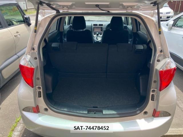 Toyota RACTIS 2011-05 7789967-14