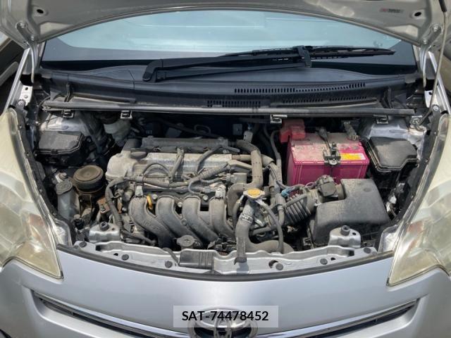 Toyota RACTIS 2011-05 7789967-15
