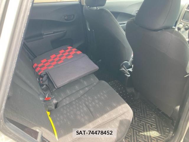 Toyota RACTIS 2011-05 7789967-16