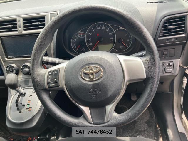 Toyota RACTIS 2011-05 7789967-20