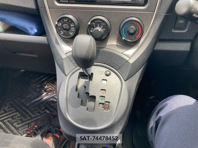 Toyota RACTIS 2011-05 7789967-25