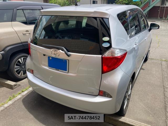 Toyota RACTIS 2011-05 7789967-4