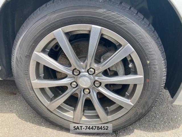 Toyota RACTIS 2011-05 7789967-8