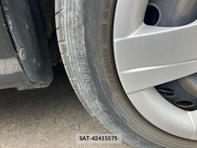 Toyota RACTIS 2015-07 8038856-8