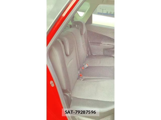 Toyota RACTIS 2011-06 8075969-9