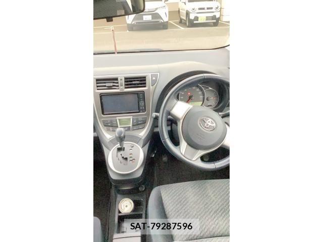 Toyota RACTIS 2011-06 8075969-11