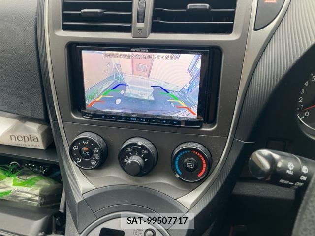 Toyota RACTIS 2011-08 8317725-13