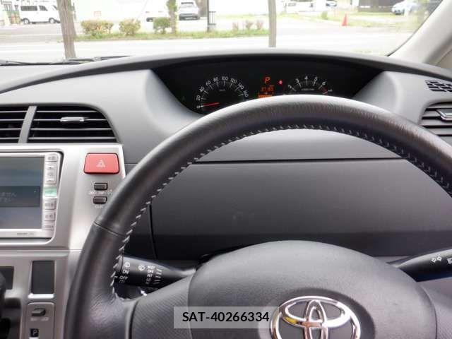 Toyota RACTIS 2007-05 8317724-13