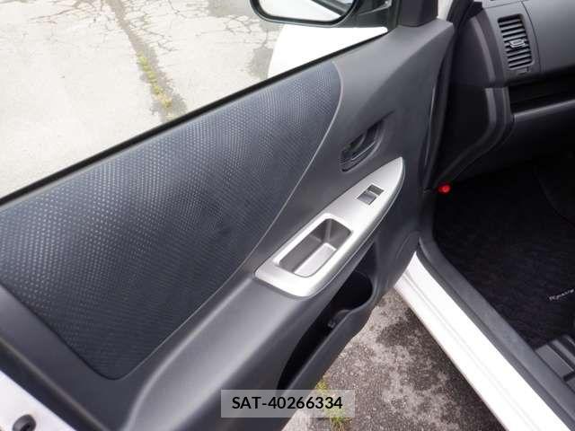 Toyota RACTIS 2007-05 8317724-17