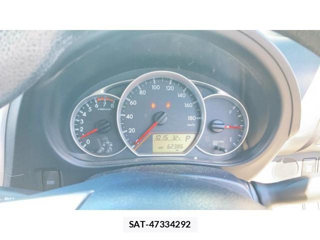 Toyota RACTIS 2015-09 8372303-9