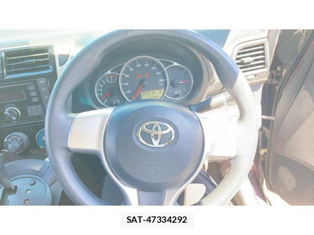 Toyota RACTIS 2015-09 8372303-10