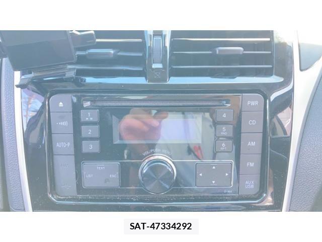 Toyota RACTIS 2015-09 8372303-6