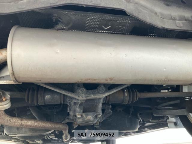 Toyota RACTIS 2014-01 8486197-9