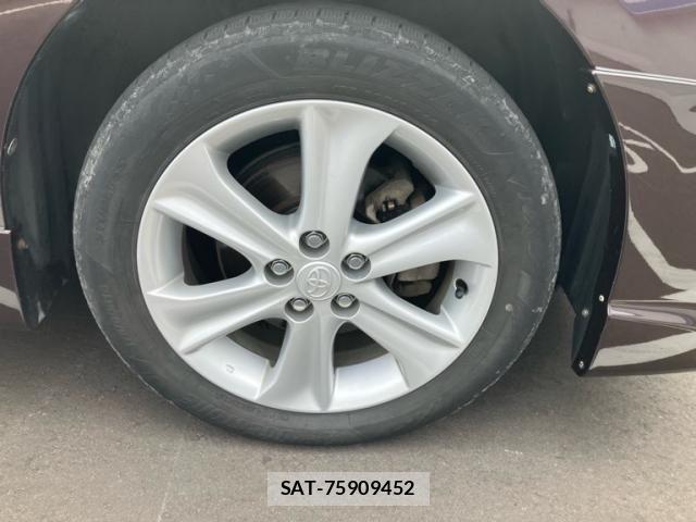 Toyota RACTIS 2014-01 8486197-13