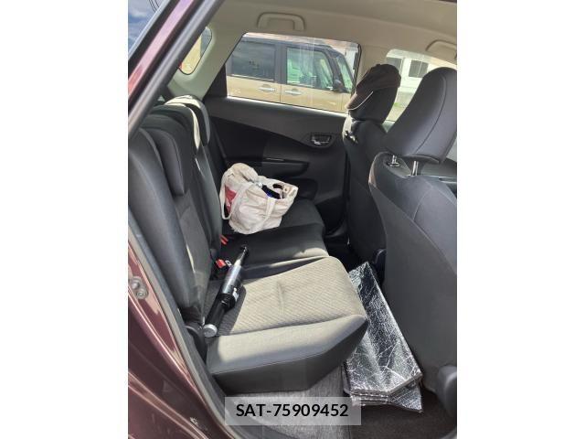 Toyota RACTIS 2014-01 8486197-15