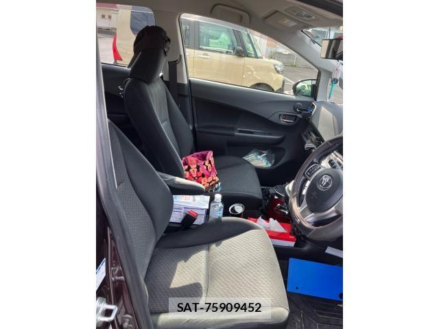 Toyota RACTIS 2014-01 8486197-16