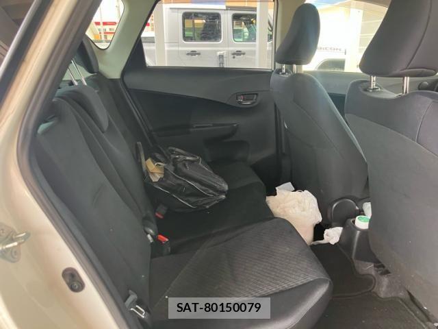 Toyota RACTIS 2011-11 8486199-11
