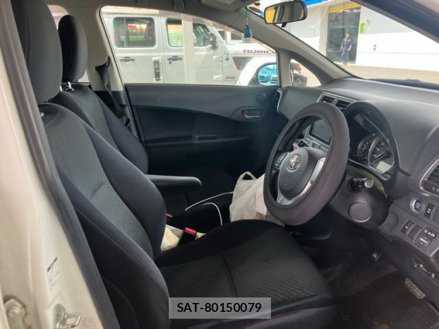 Toyota RACTIS 2011-11 8486199-12