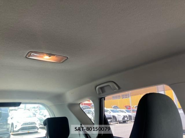 Toyota RACTIS 2011-11 8486199-18