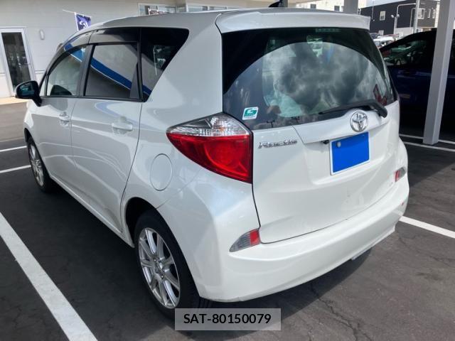 Toyota RACTIS 2011-11 8486199-4